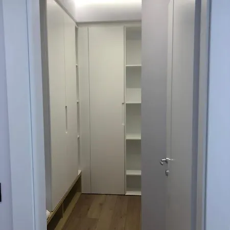 Hotell Mirage Golem (Tirana)