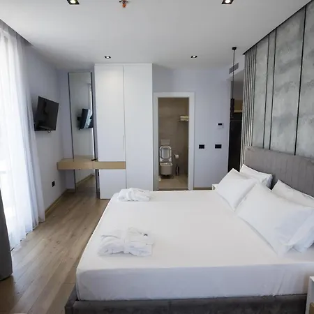Hotell Mirage Golem (Tirana)