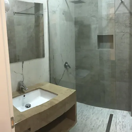 Mirage Hotell