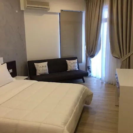 Hotell Mirage Golem (Tirana)