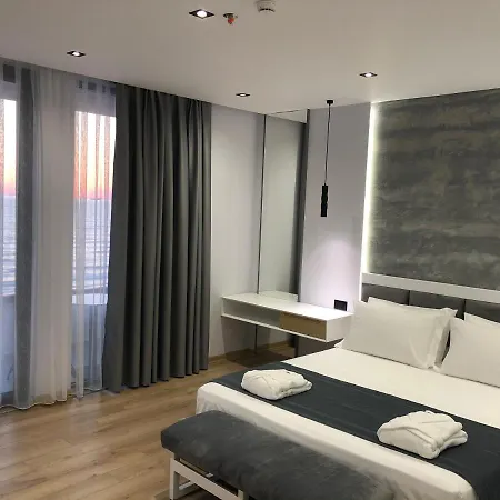 Mirage Hotell 4*